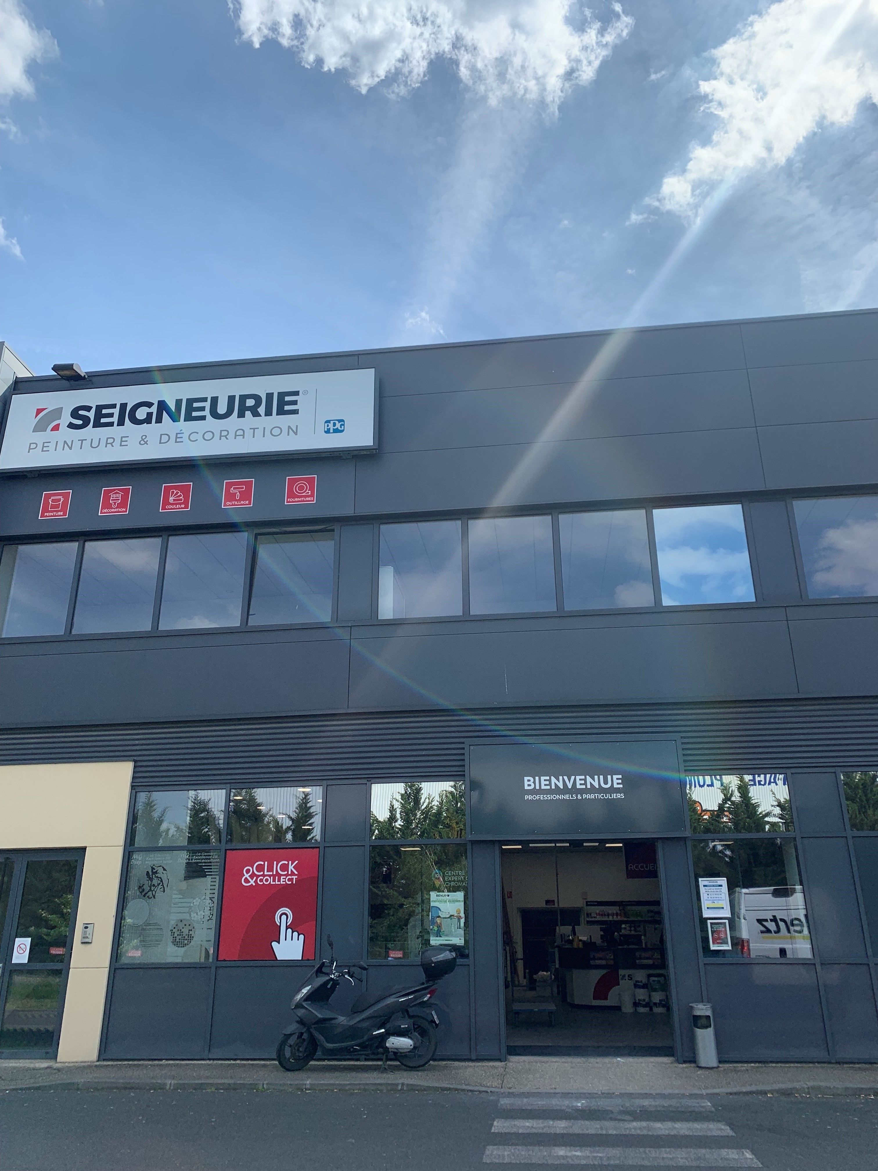 Magasin Seigneurie VILLENEUVE LA GARENNE